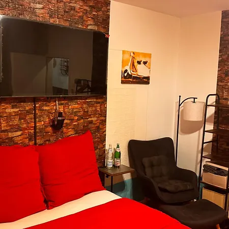 Apartment Brick & Coffee - Private Double - Shared - Center